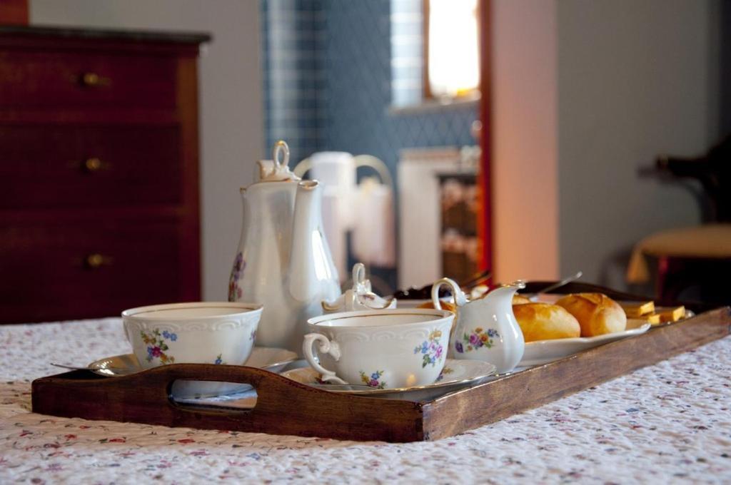 Agriturismo Fattoria Rozzalupi سيريتو غيدي الغرفة الصورة