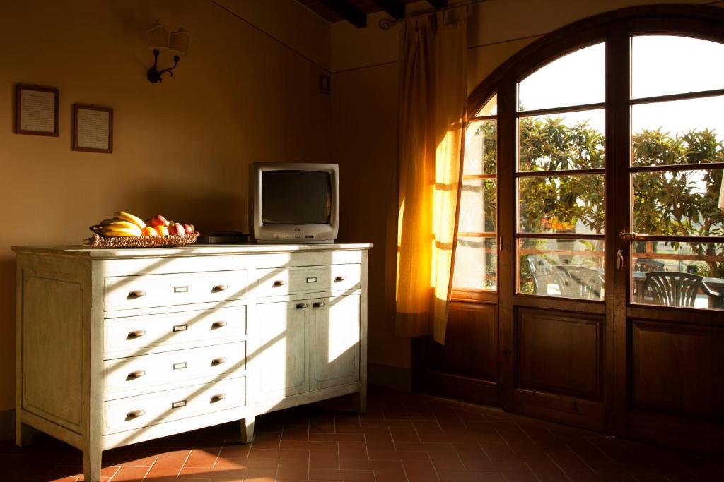 Agriturismo Fattoria Rozzalupi سيريتو غيدي الغرفة الصورة